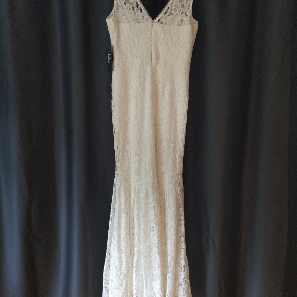 NEW lace wedding dress - Picture 7 of 7